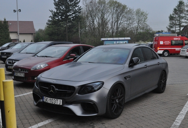 Mercedes-AMG E 63 S W213