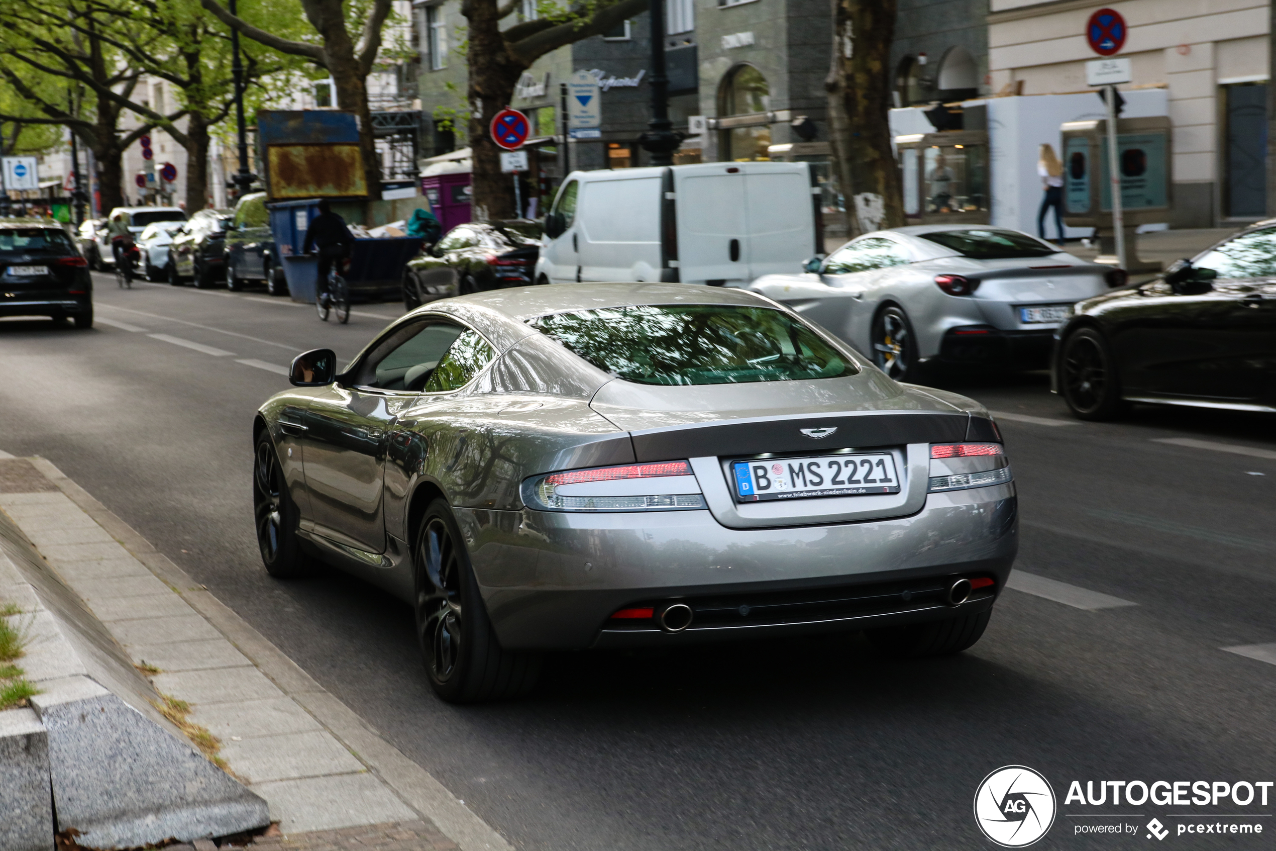 Aston Martin DB9 2010