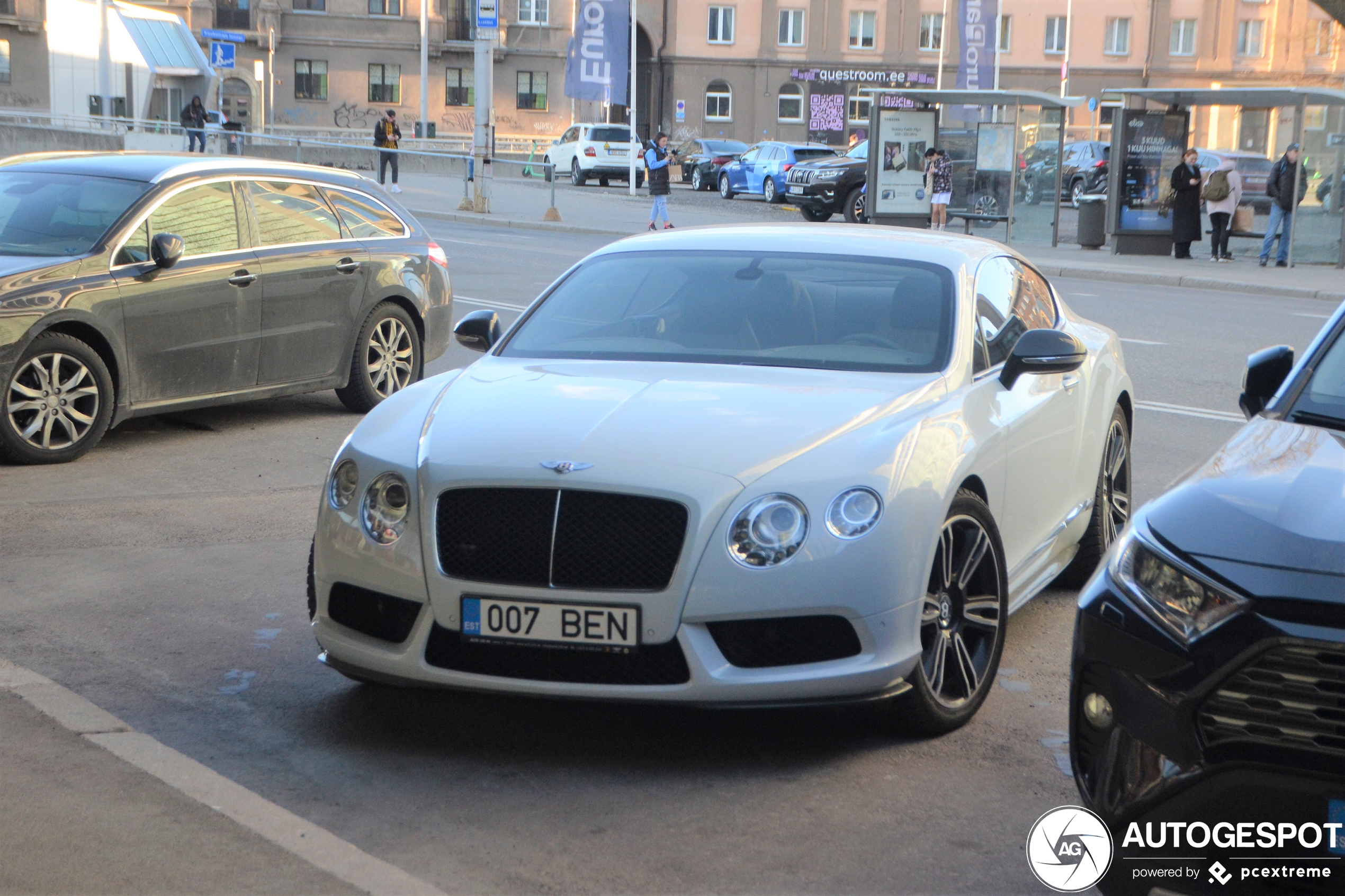 Bentley Continental GT V8