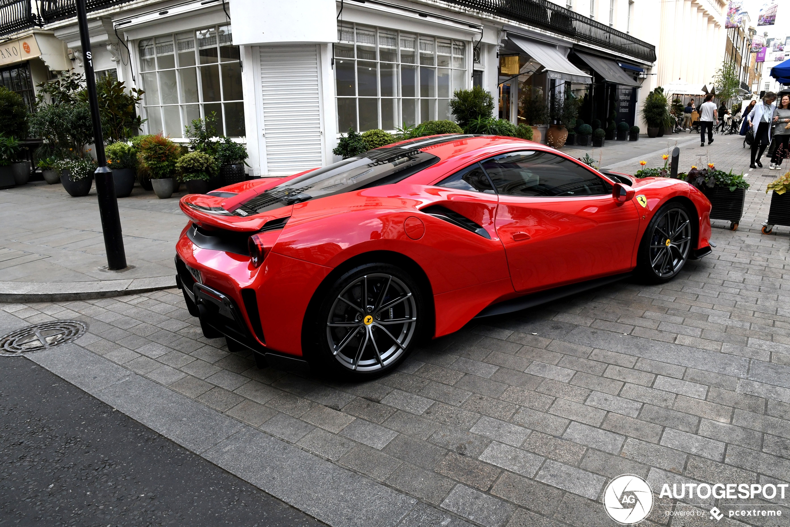 Ferrari 488 Pista