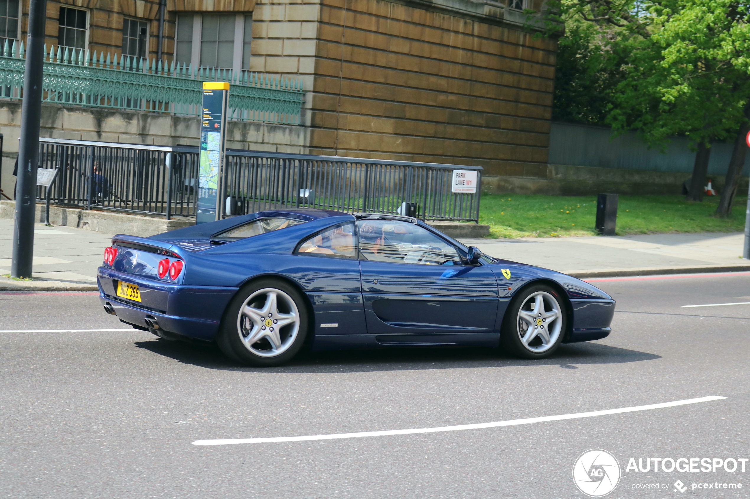 Ferrari F355 GTS