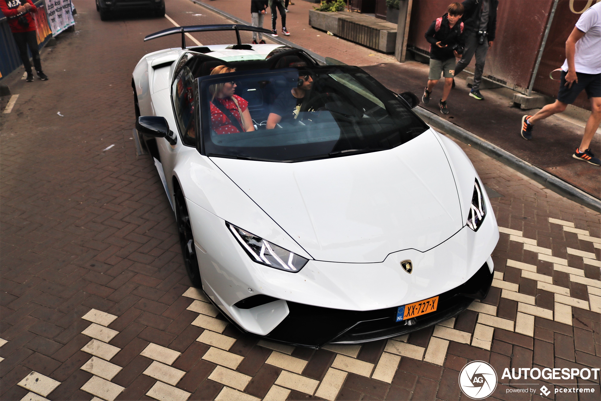 Lamborghini Huracán LP640-4 Performante Spyder