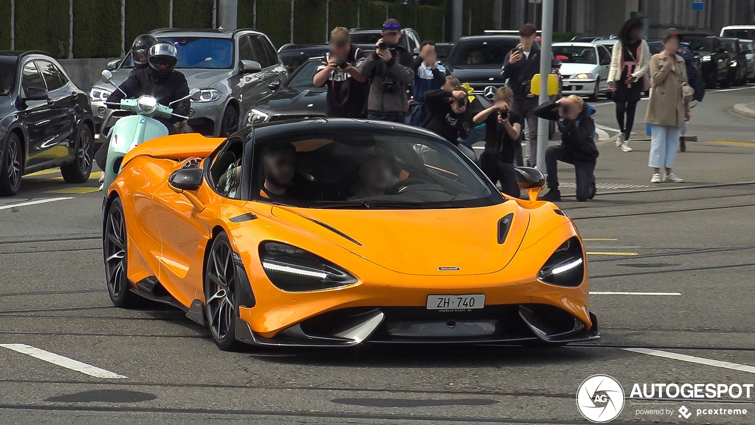 McLaren 765LT