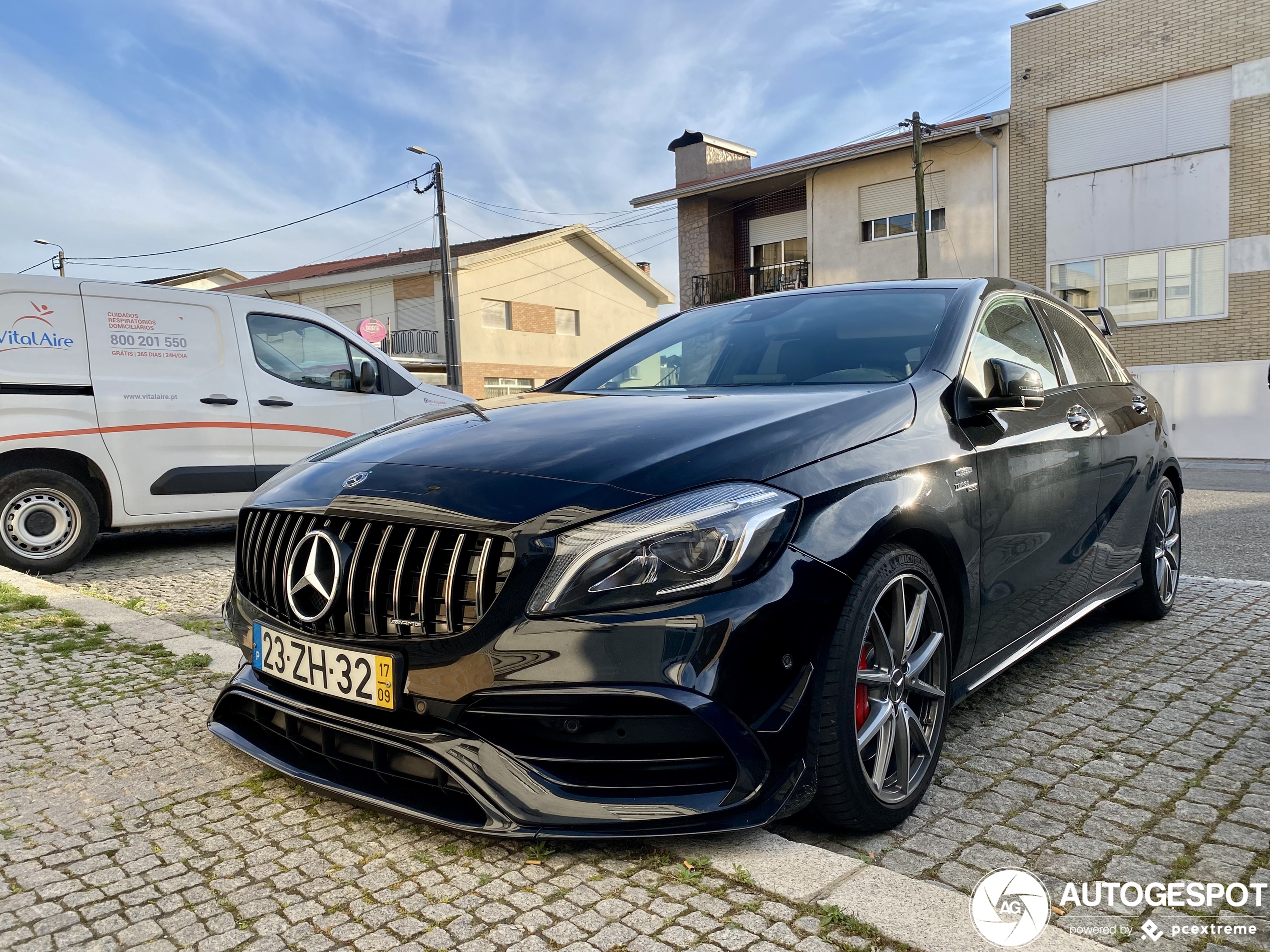 Mercedes-AMG A 45 W176 2015