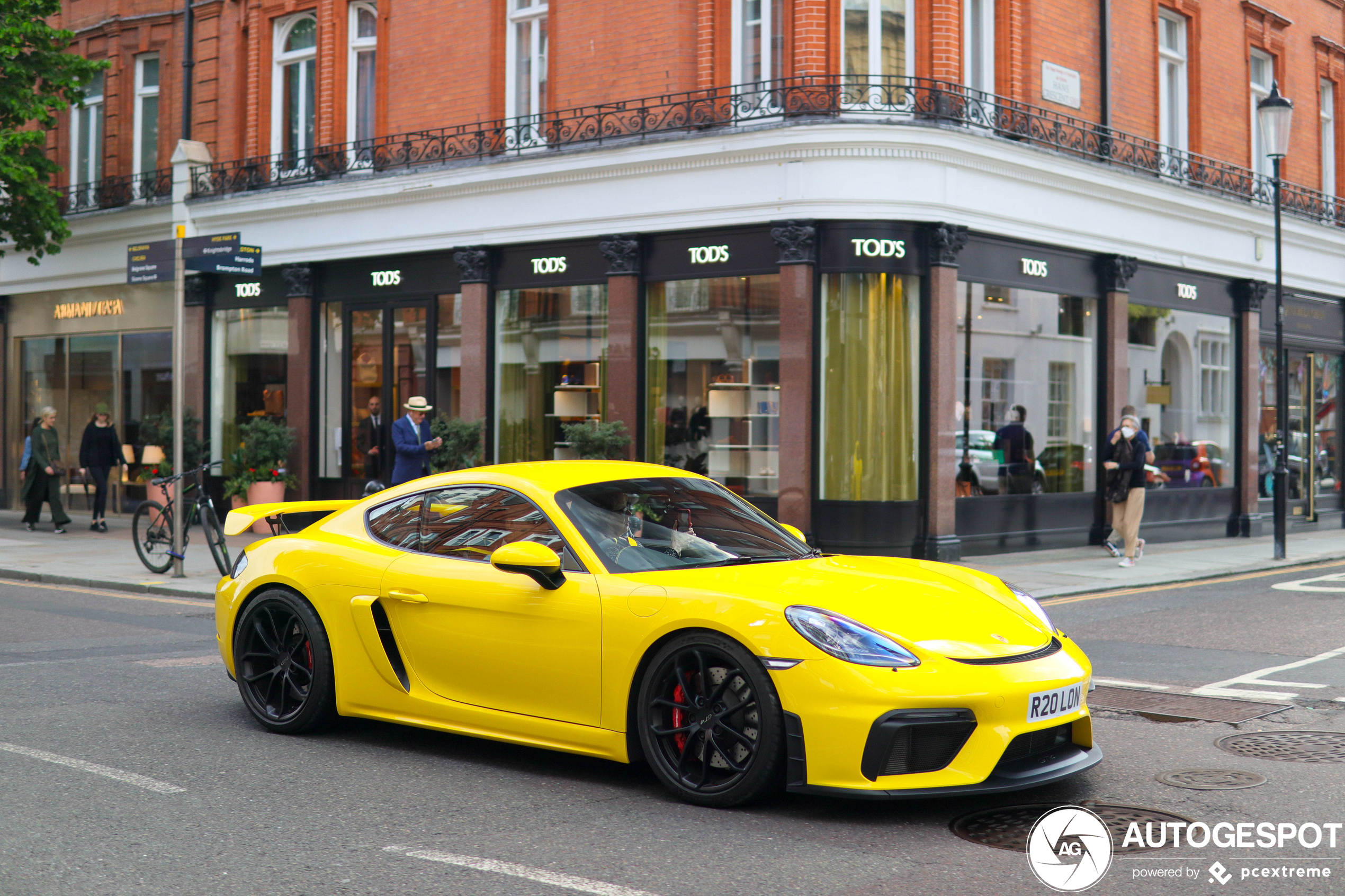 Porsche 718 Cayman GT4