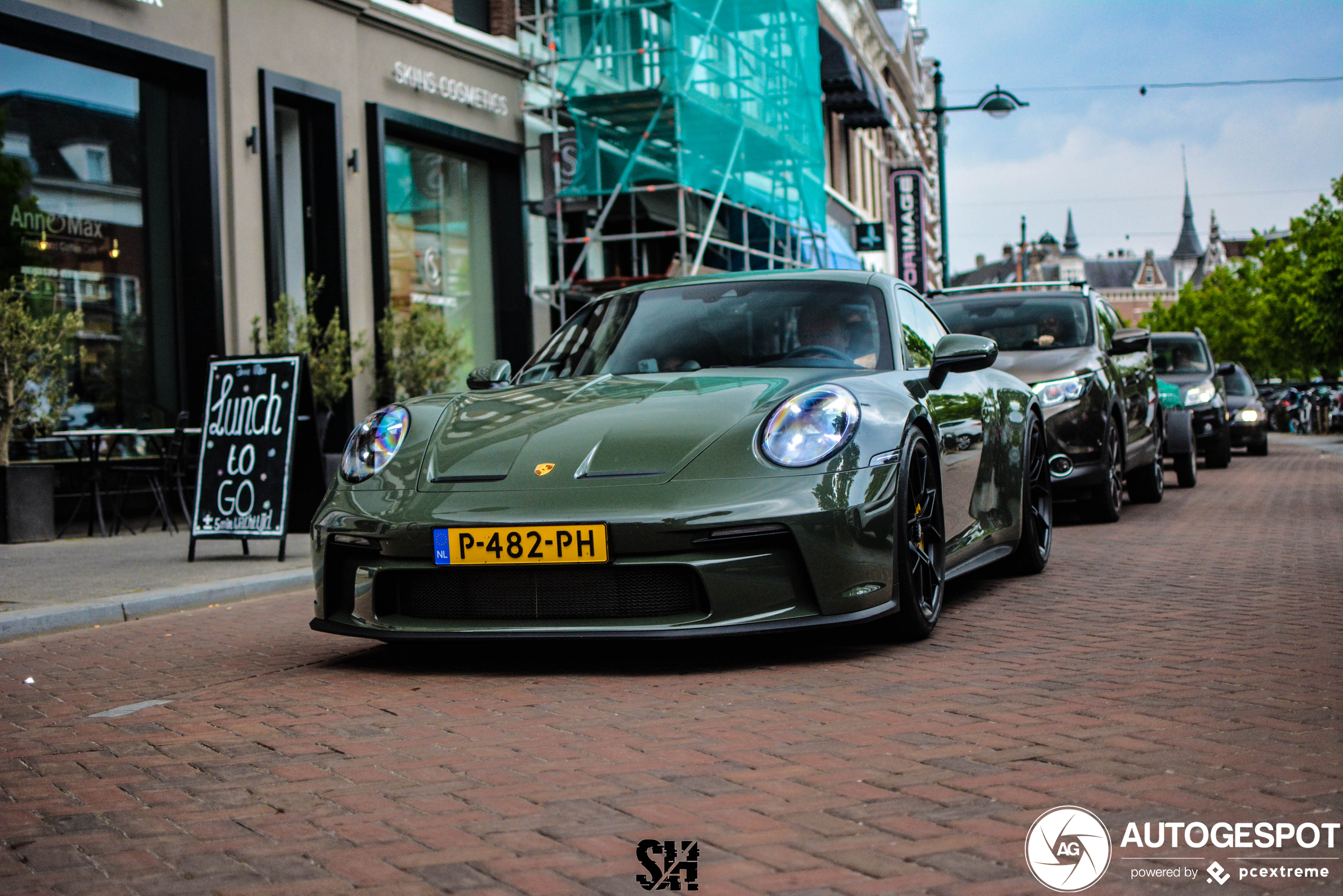 Porsche 992 GT3 Touring