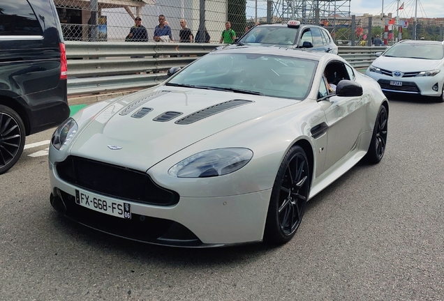 Aston Martin V12 Vantage S AMR