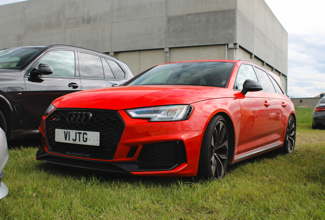 Audi RS4 Avant B9