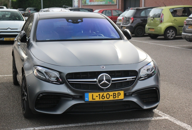 Mercedes-AMG E 63 S W213