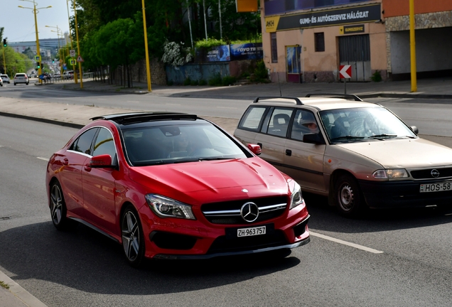 Mercedes-Benz CLA 45 AMG C117