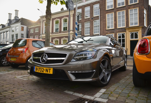 Mercedes-Benz CLS 63 AMG C218