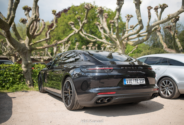 Porsche 971 Panamera Turbo