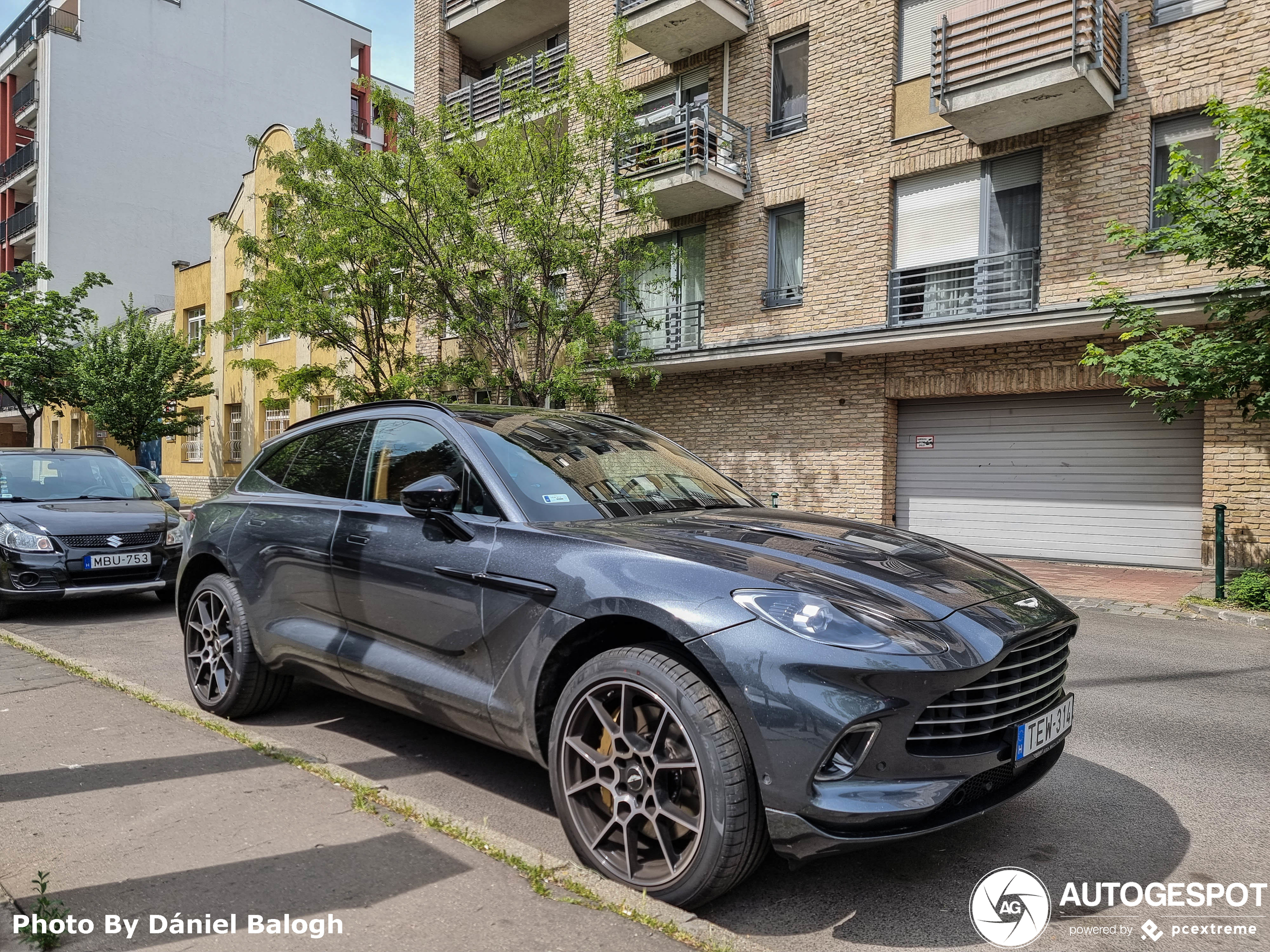 Aston Martin DBX