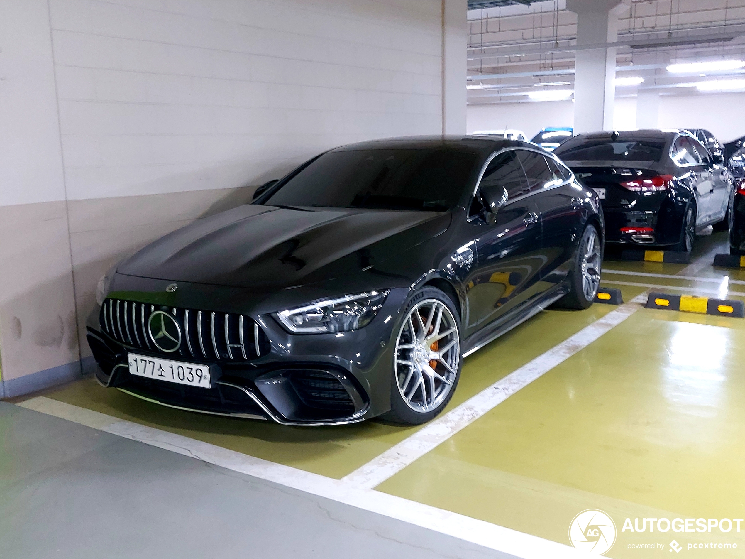 Mercedes-AMG GT 63 S X290