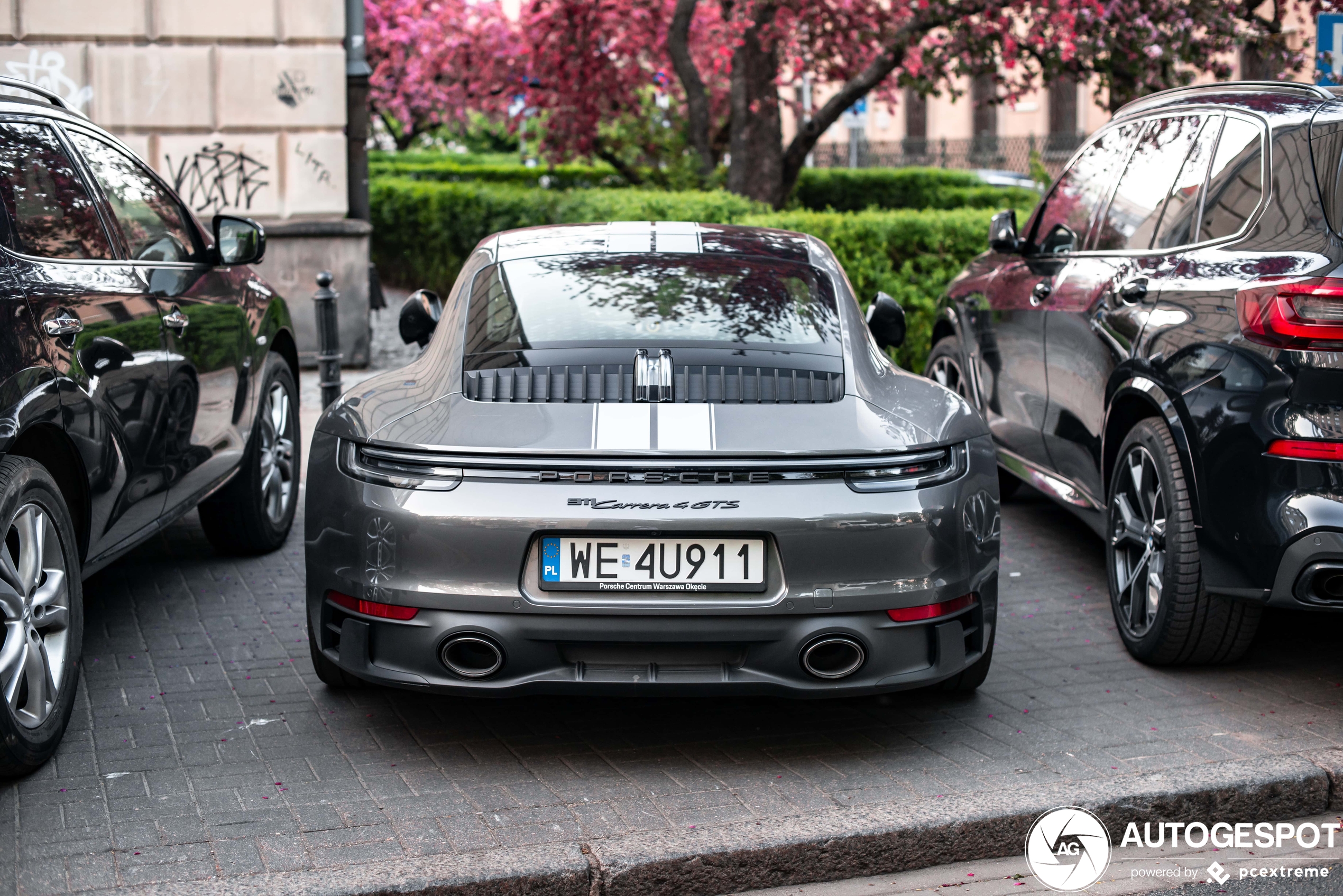 Porsche 992 Carrera 4 GTS