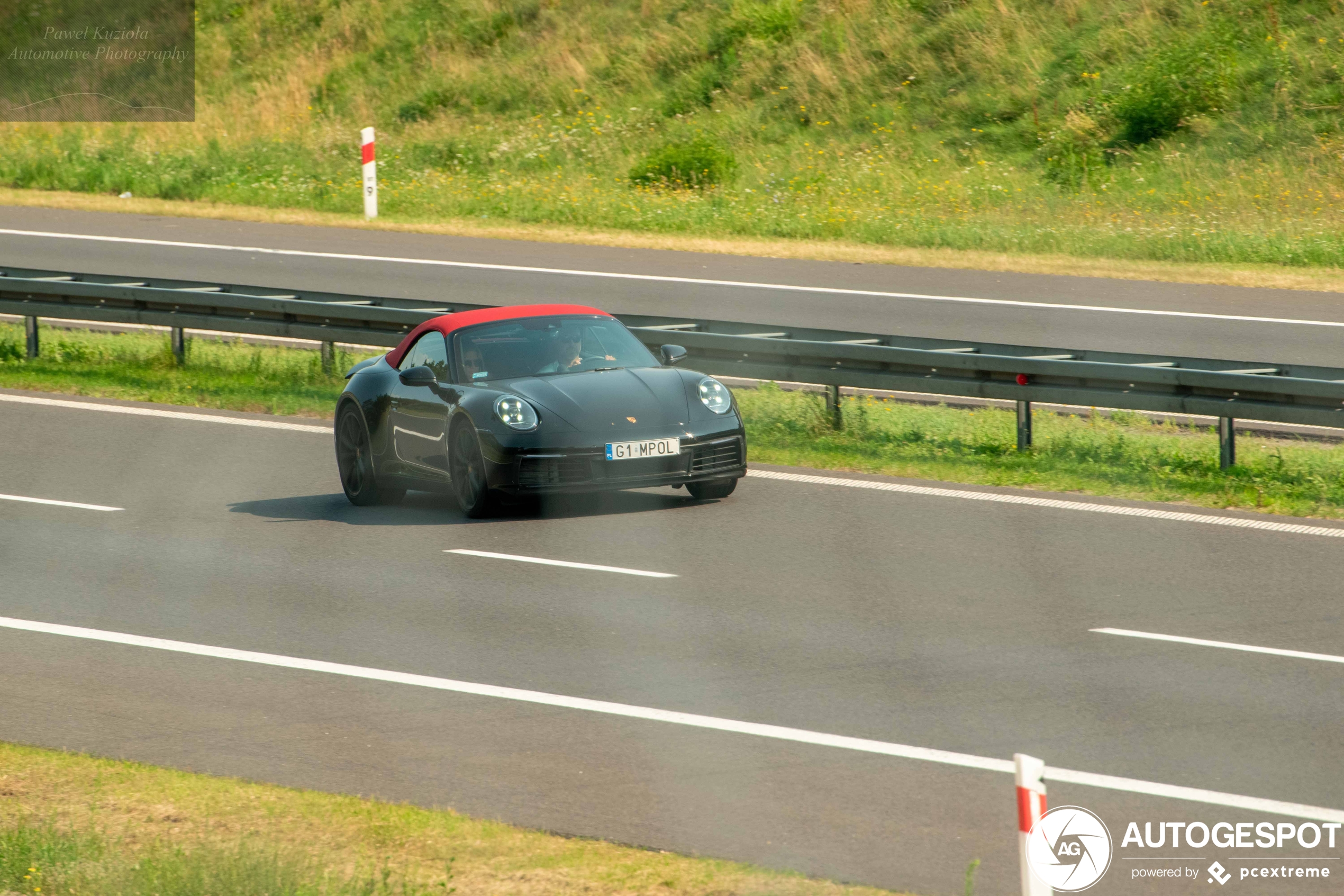 Porsche 992 Carrera 4S Cabriolet