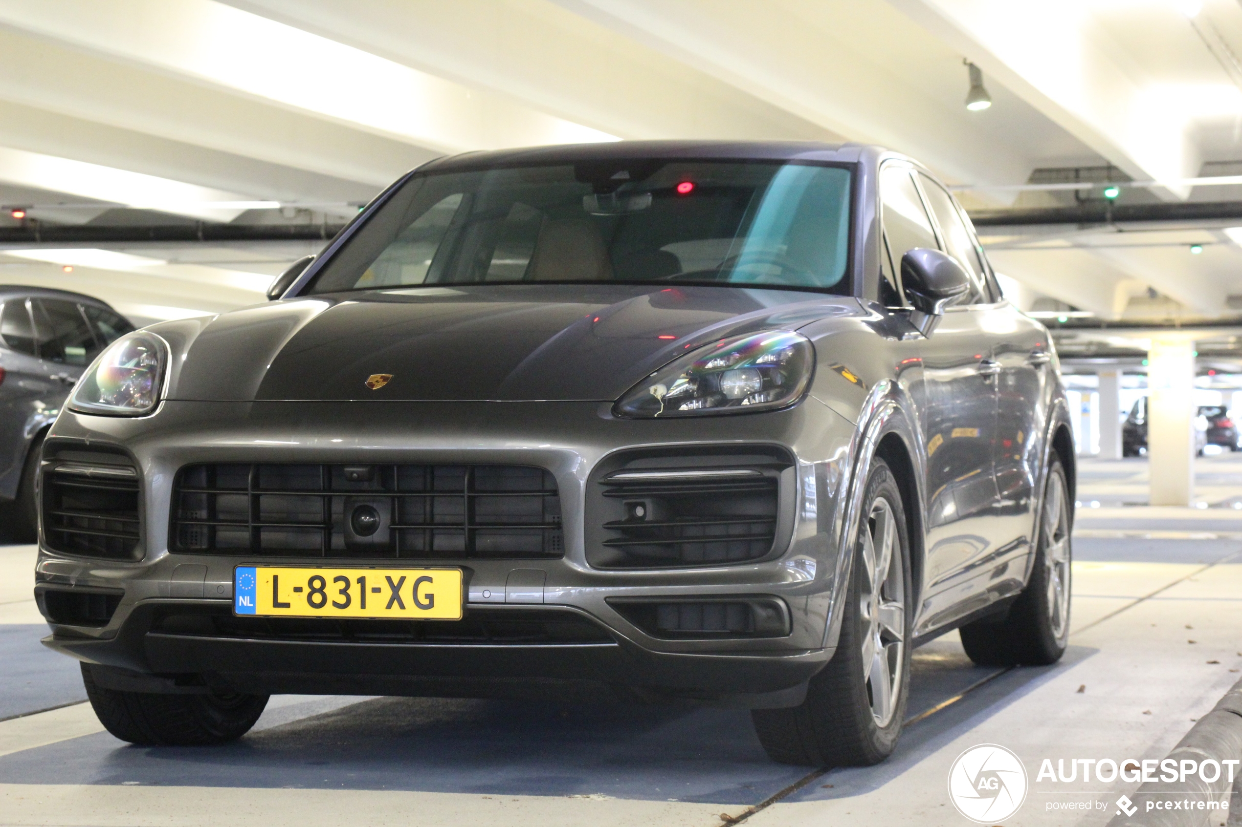 Porsche 9YA Cayenne GTS