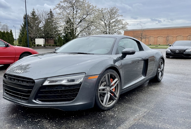 Audi R8 2013