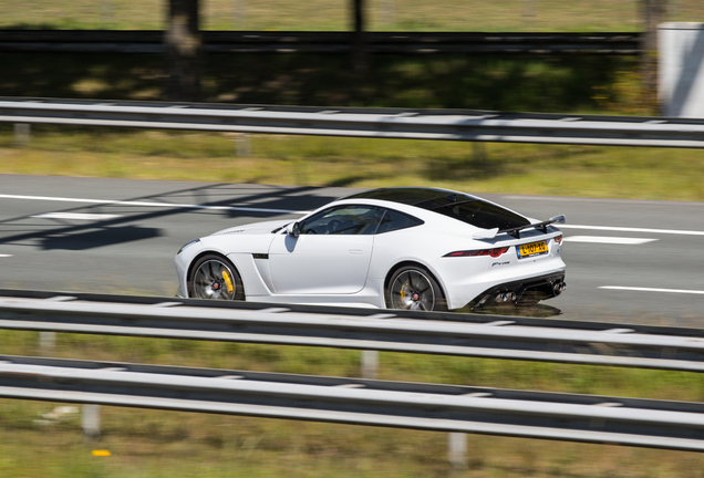 Jaguar F-TYPE SVR Coupé 2017