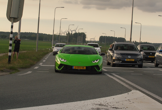 Lamborghini Huracán LP640-4 Performante