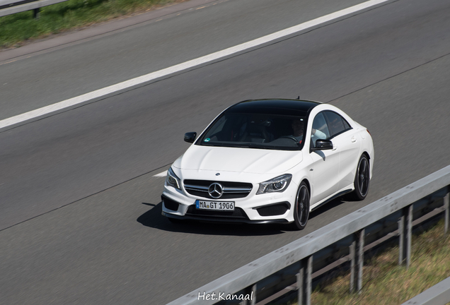 Mercedes-Benz CLA 45 AMG C117