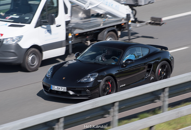 Porsche 718 Cayman GTS 4.0