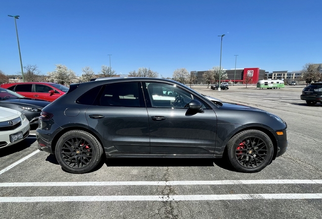 Porsche 95B Macan GTS MkI