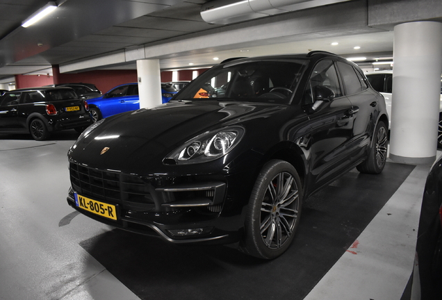 Porsche 95B Macan Turbo