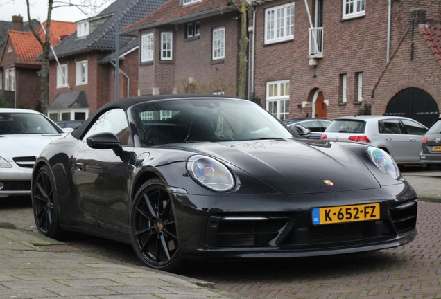 Porsche 992 Carrera 4S Cabriolet