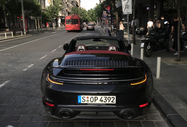 Porsche 992 Turbo Cabriolet