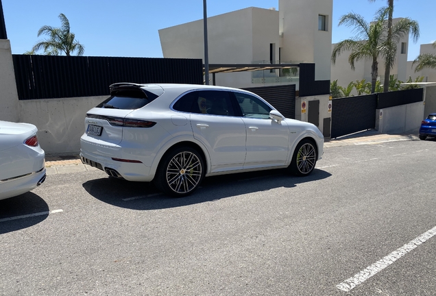 Porsche Cayenne Turbo S E-Hybrid