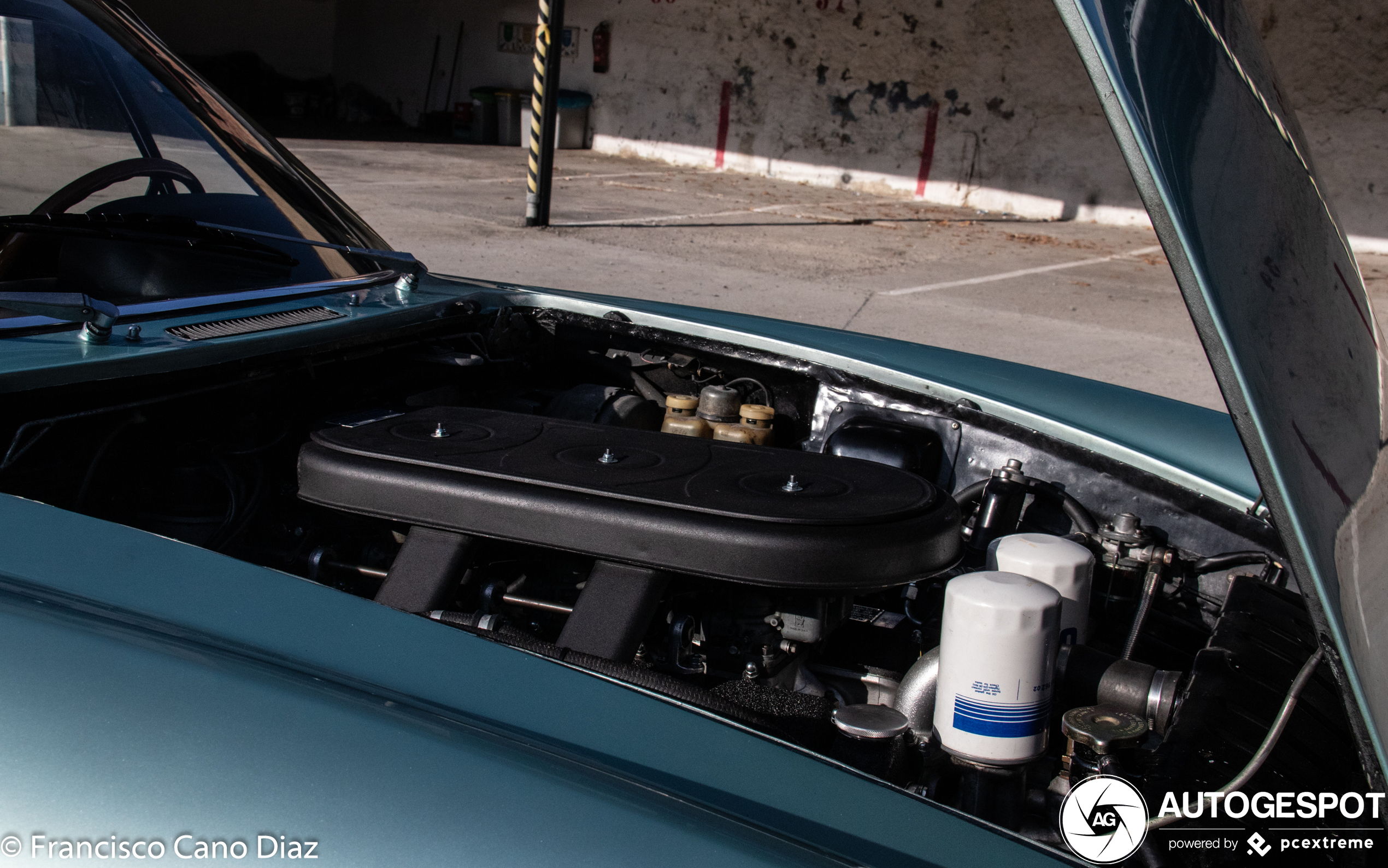 Ferrari 365 GT 2+2