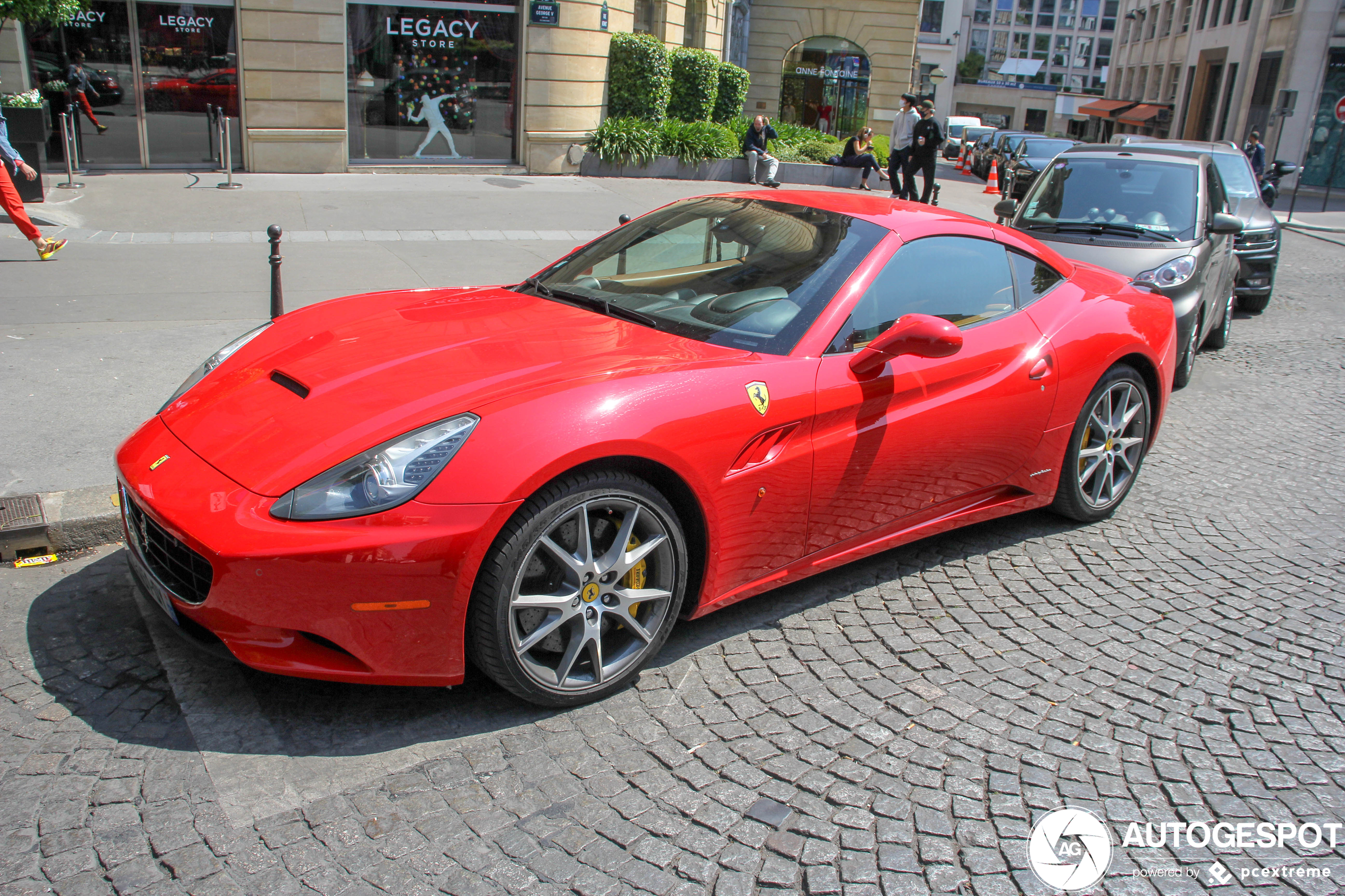 Ferrari California