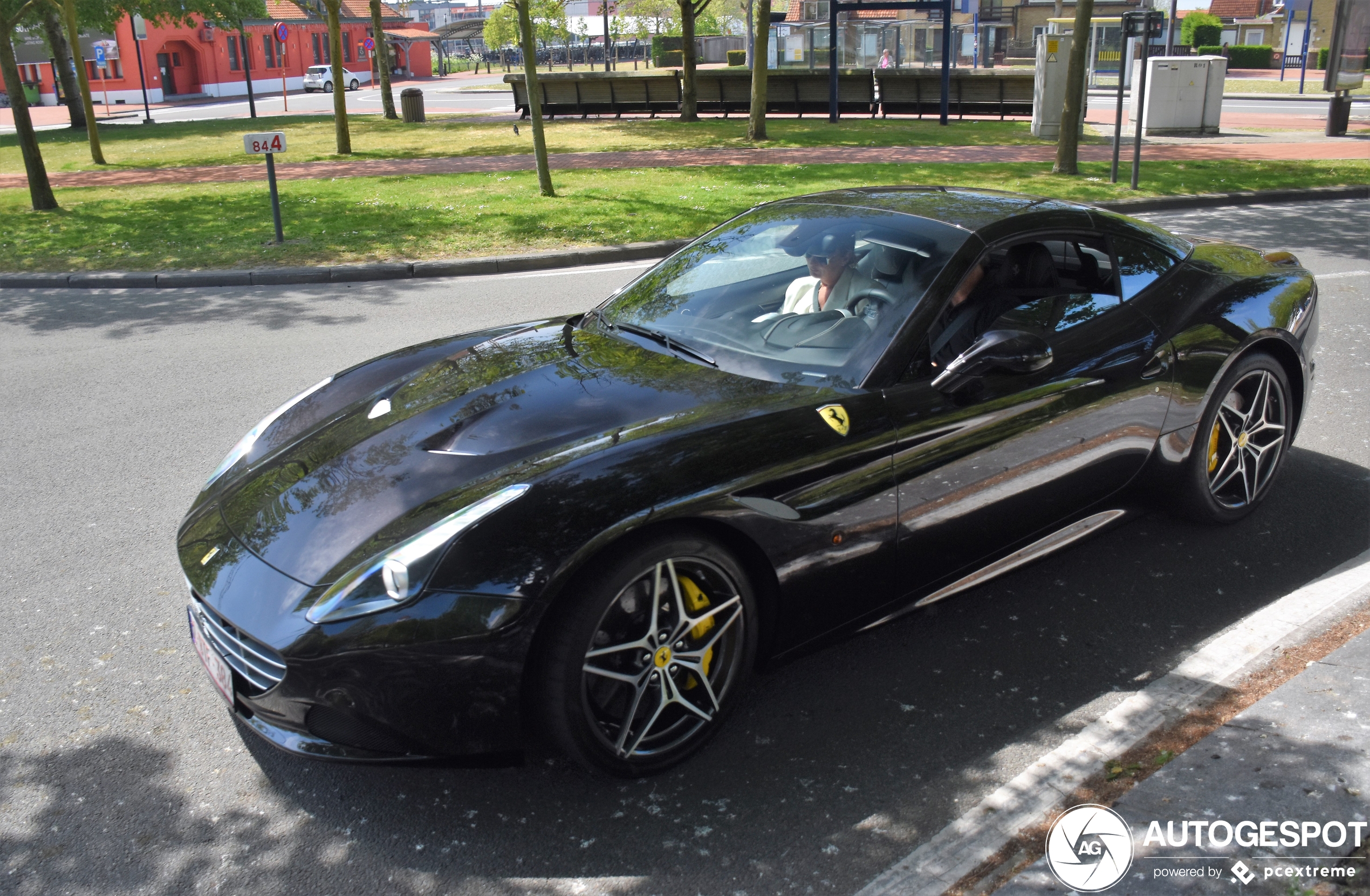 Ferrari California T