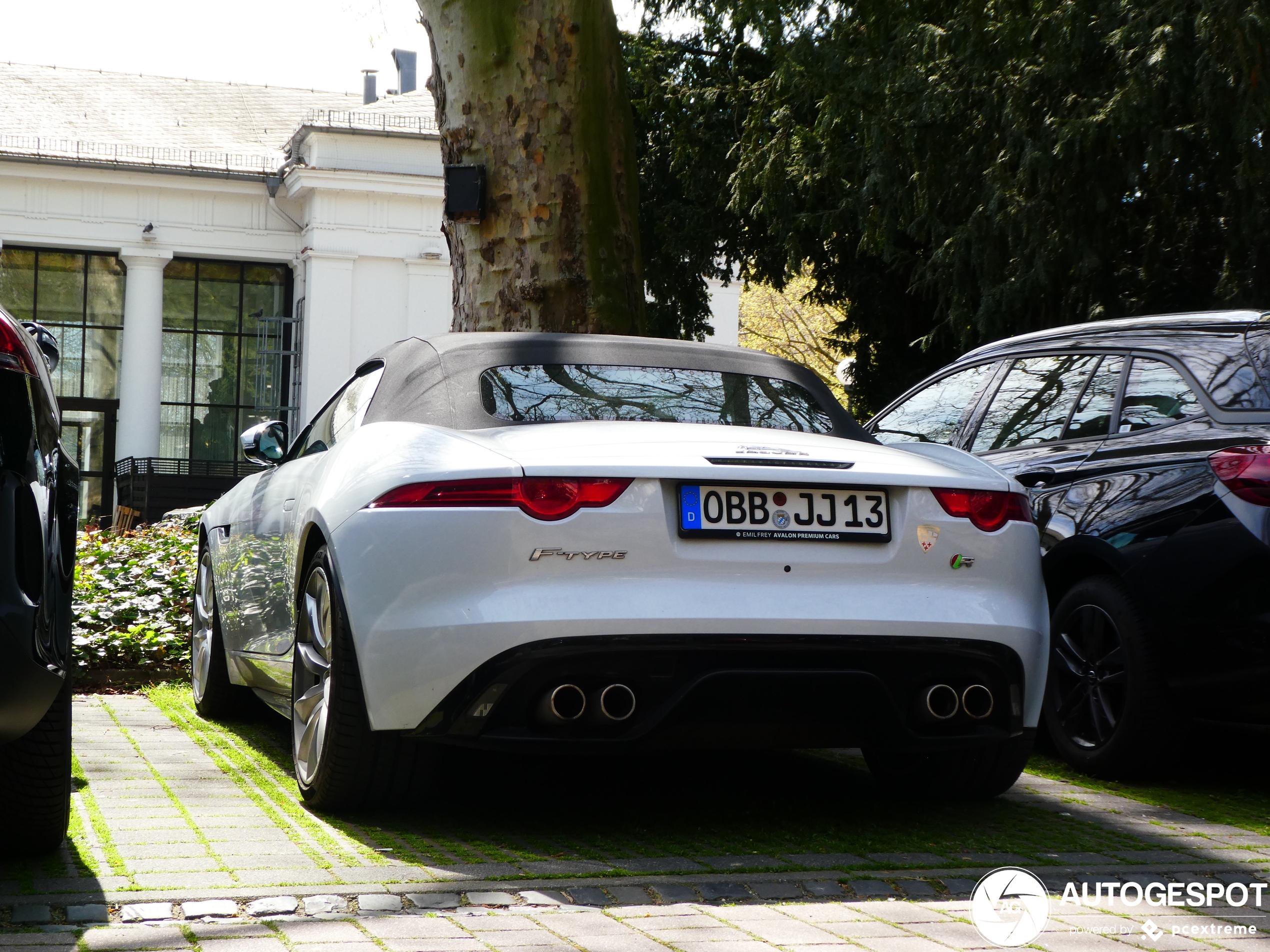 Jaguar F-TYPE R Convertible