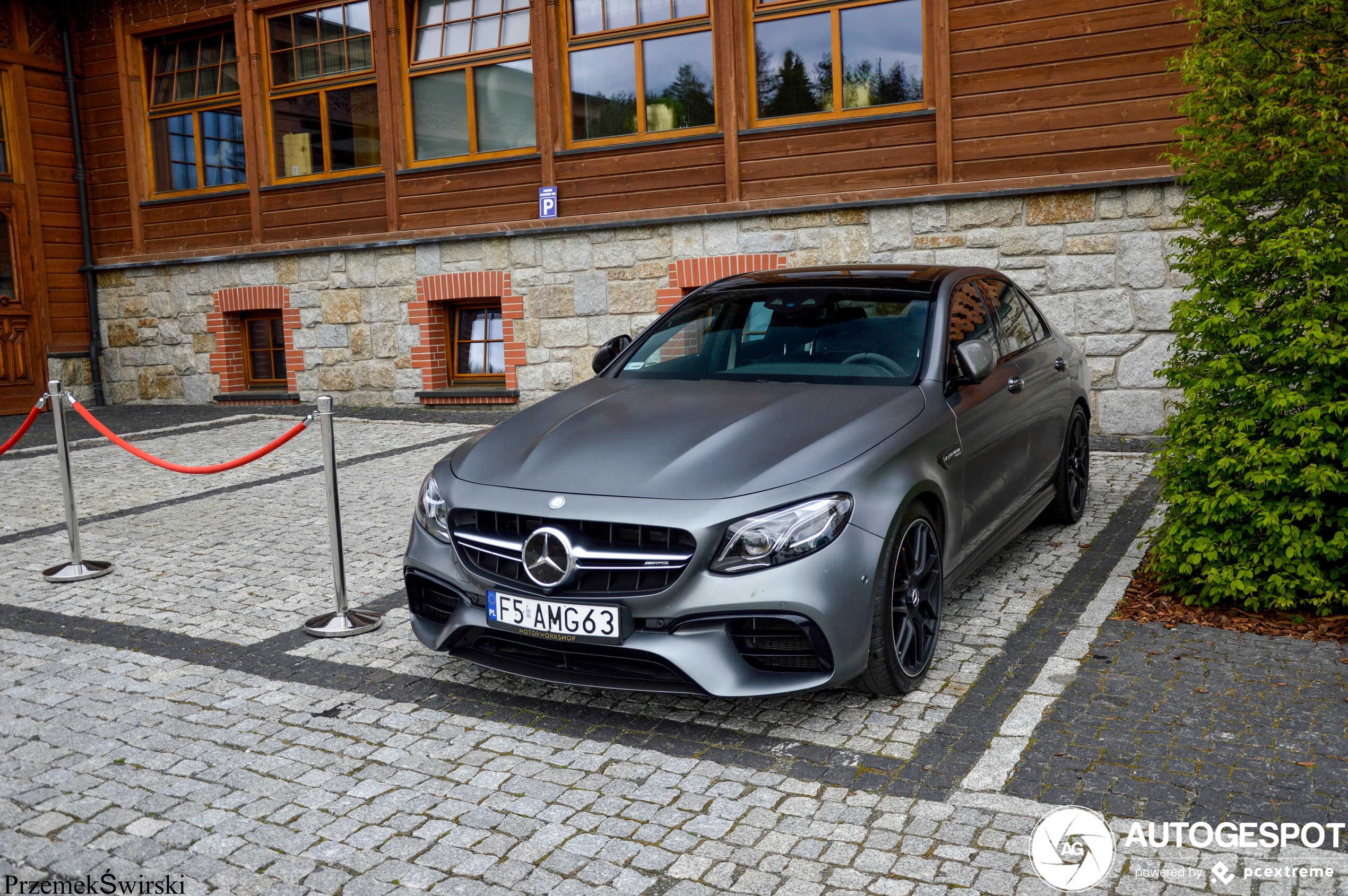 Mercedes-AMG E 63 S W213