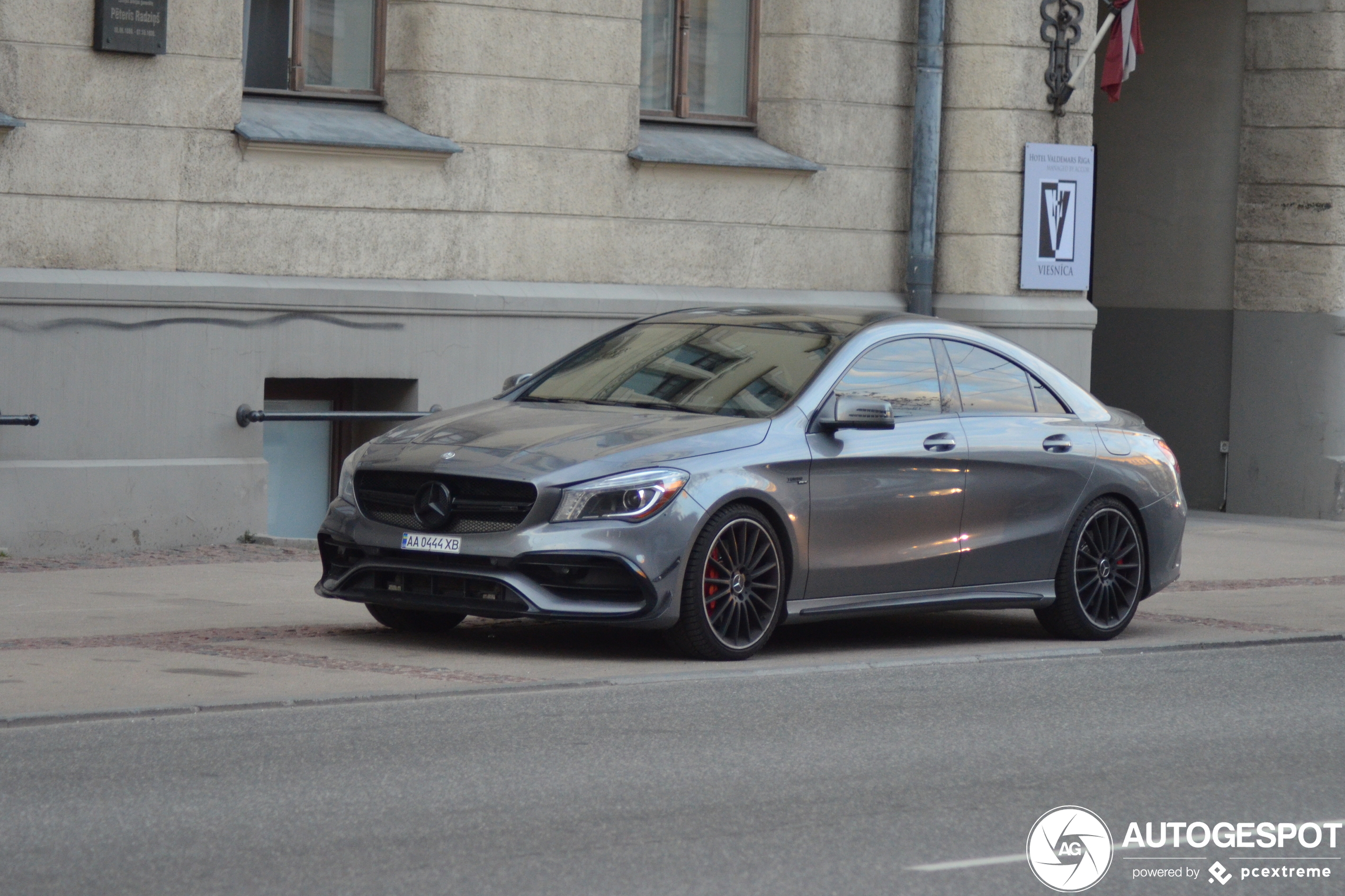 Mercedes-Benz CLA 45 AMG C117