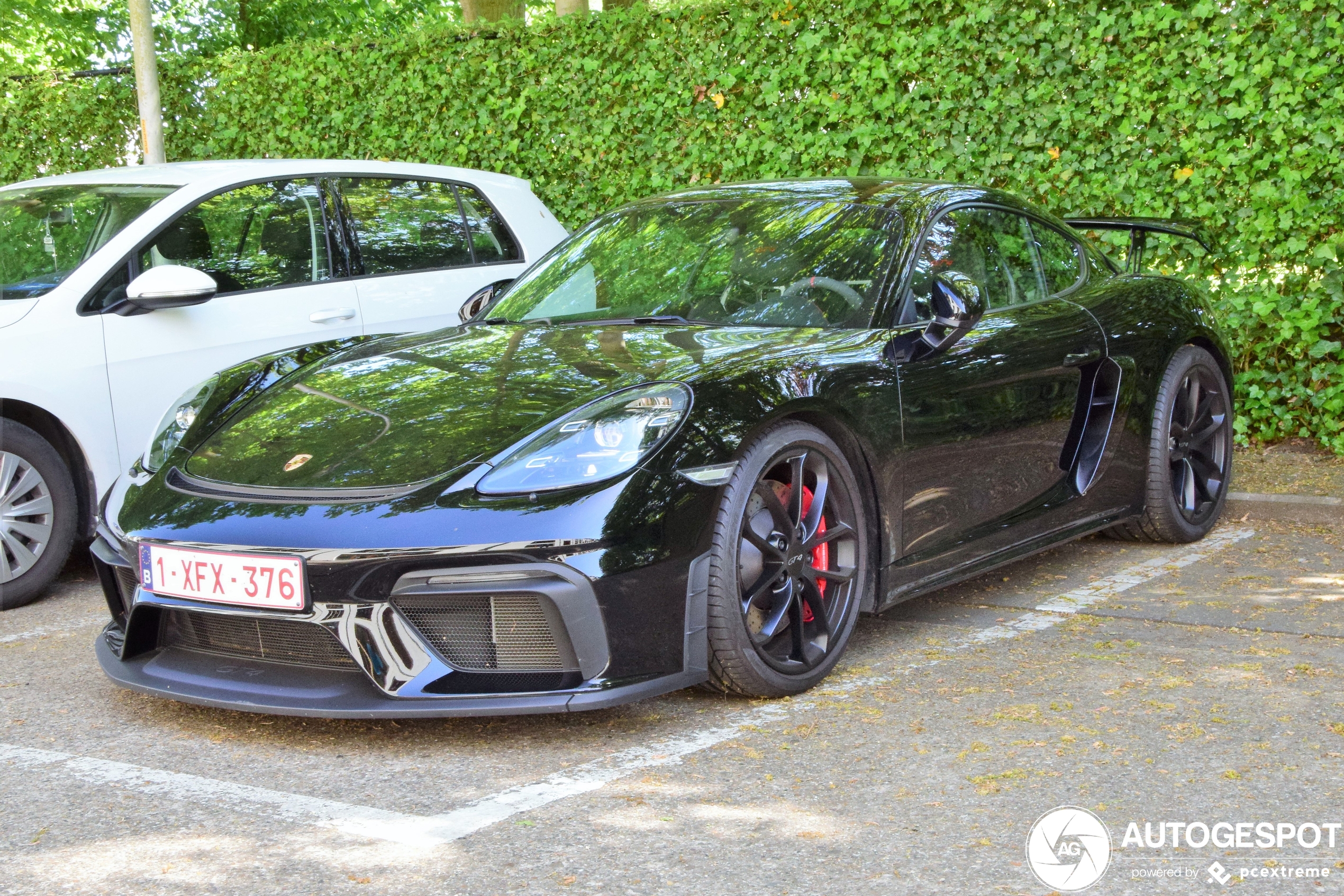 Porsche 718 Cayman GT4