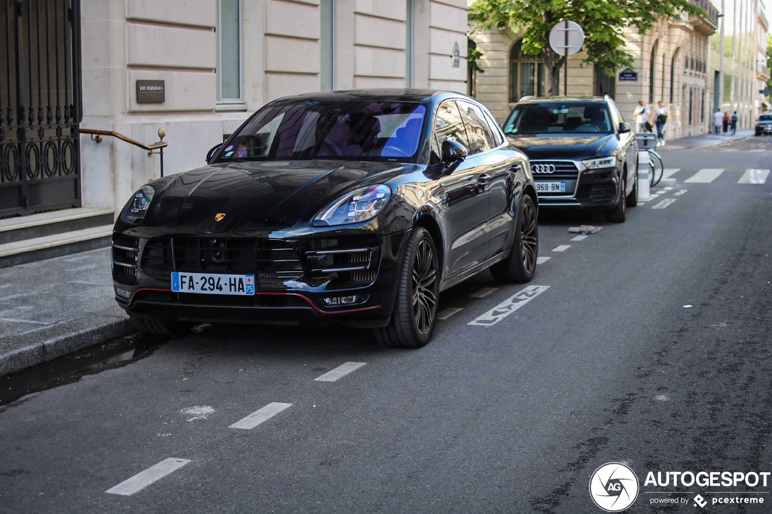 Porsche 95B Macan Turbo Exclusive Performance Edition