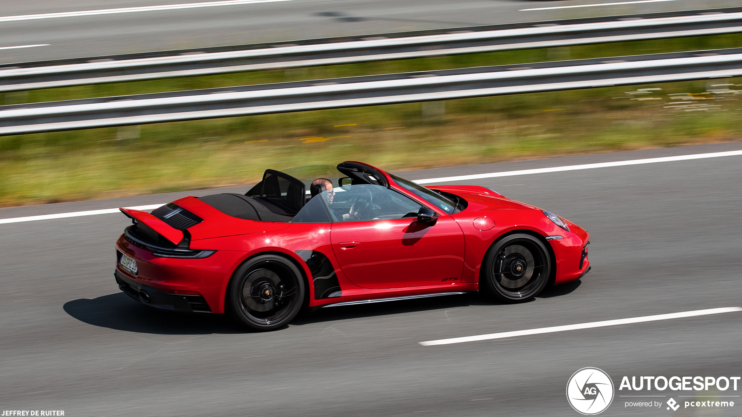 Porsche 992 Carrera GTS Cabriolet