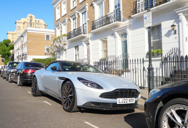 Aston Martin DB11 V8 Volante