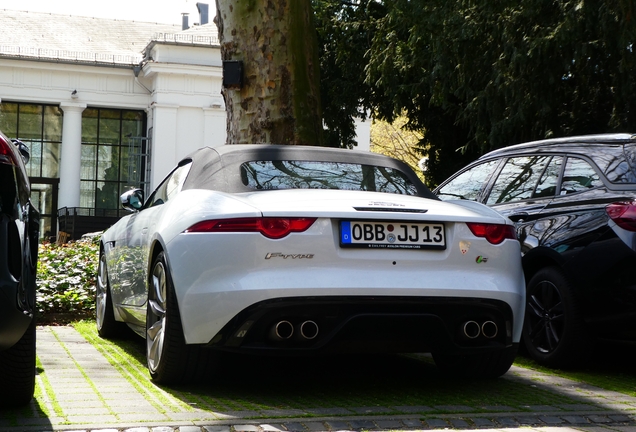 Jaguar F-TYPE R Convertible