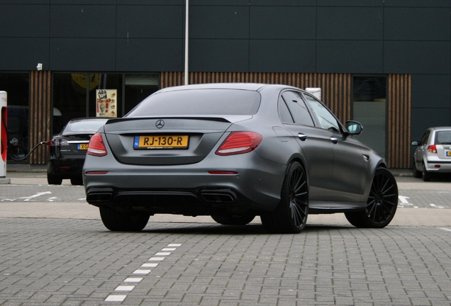 Mercedes-AMG E 63 S W213