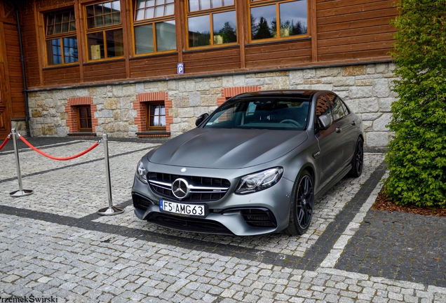 Mercedes-AMG E 63 S W213