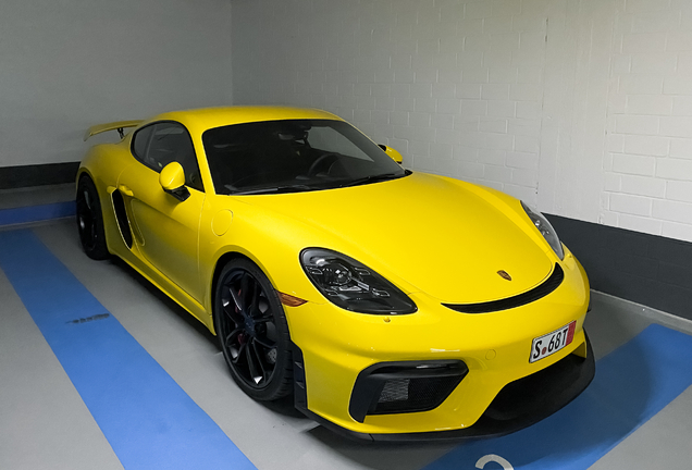 Porsche 718 Cayman GT4