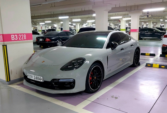 Porsche 971 Panamera GTS MkI