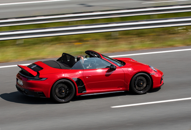 Porsche 992 Carrera GTS Cabriolet