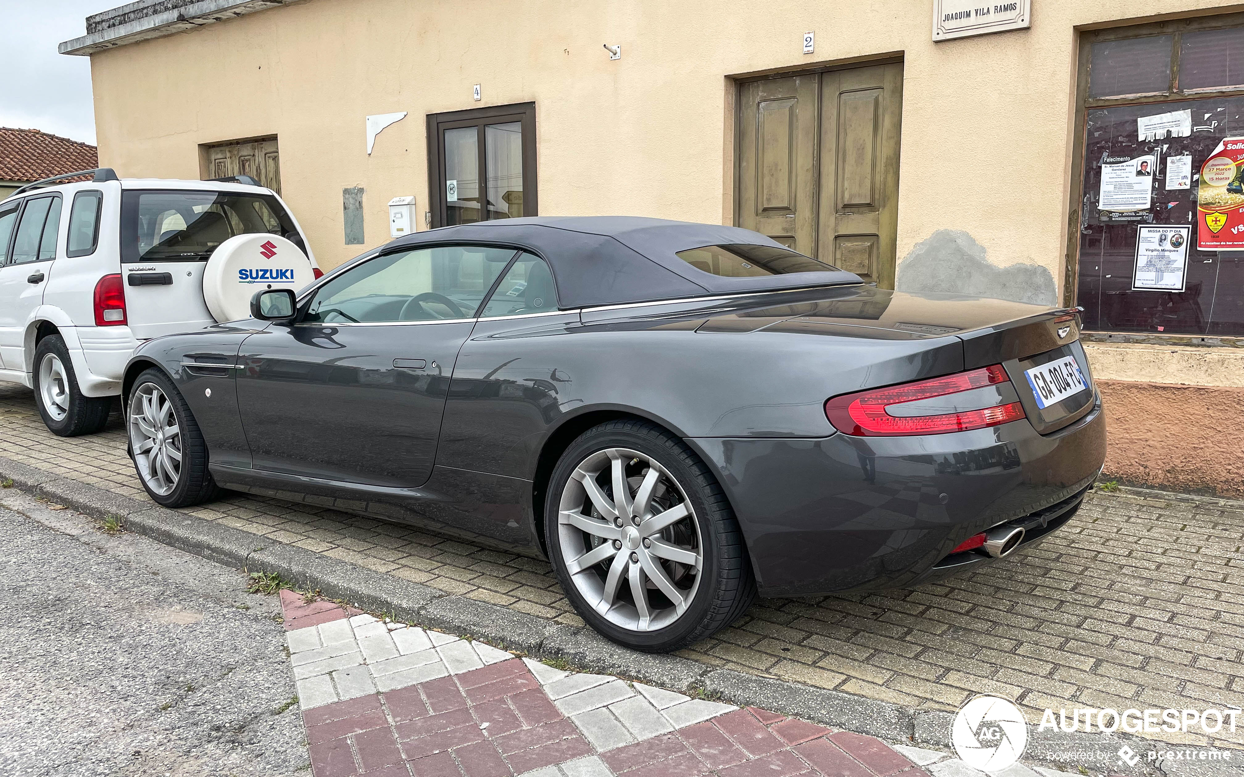 Aston Martin DB9 Volante