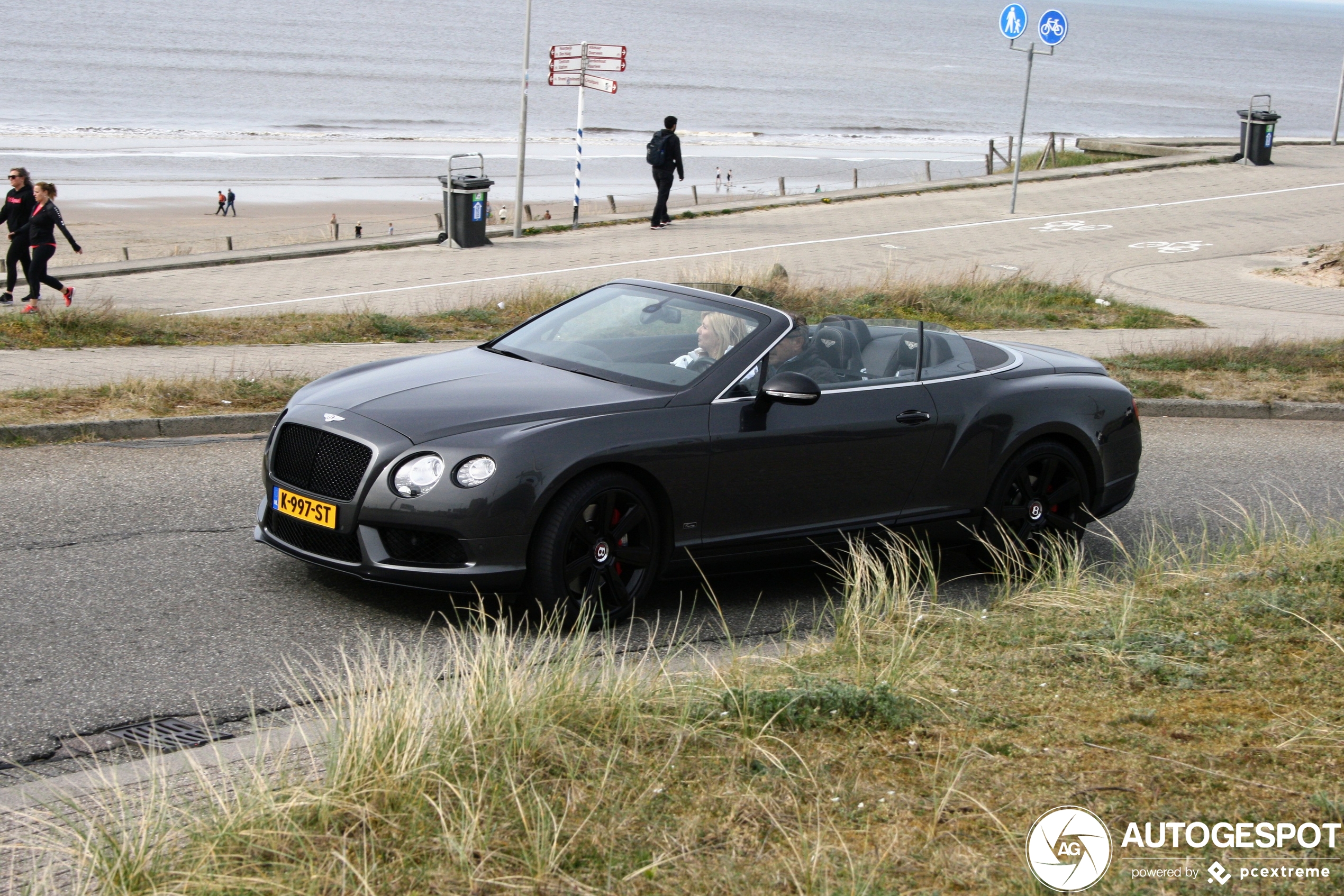 Bentley Continental GTC V8 S Concours Series