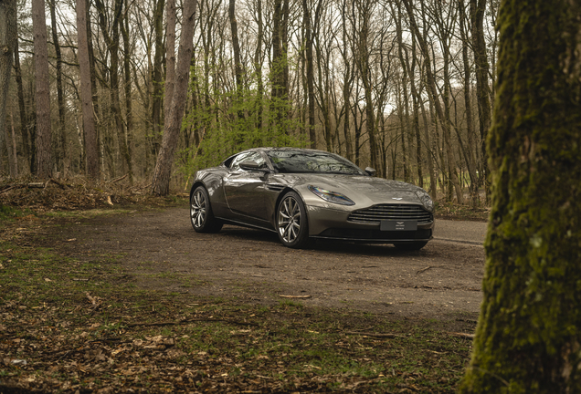 Aston Martin DB11 V8